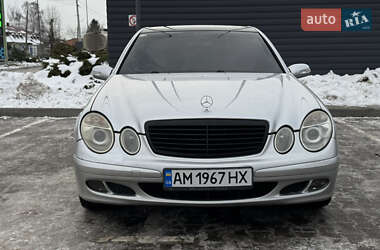 Mercedes-Benz E-Class  2002