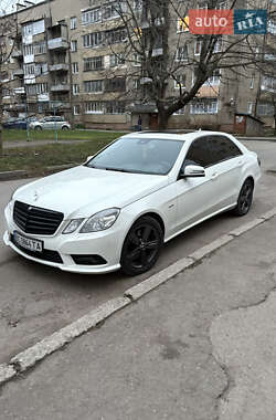 Mercedes-Benz E-Class  2009
