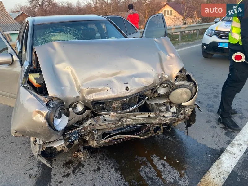 Mercedes-Benz E-Class 1997