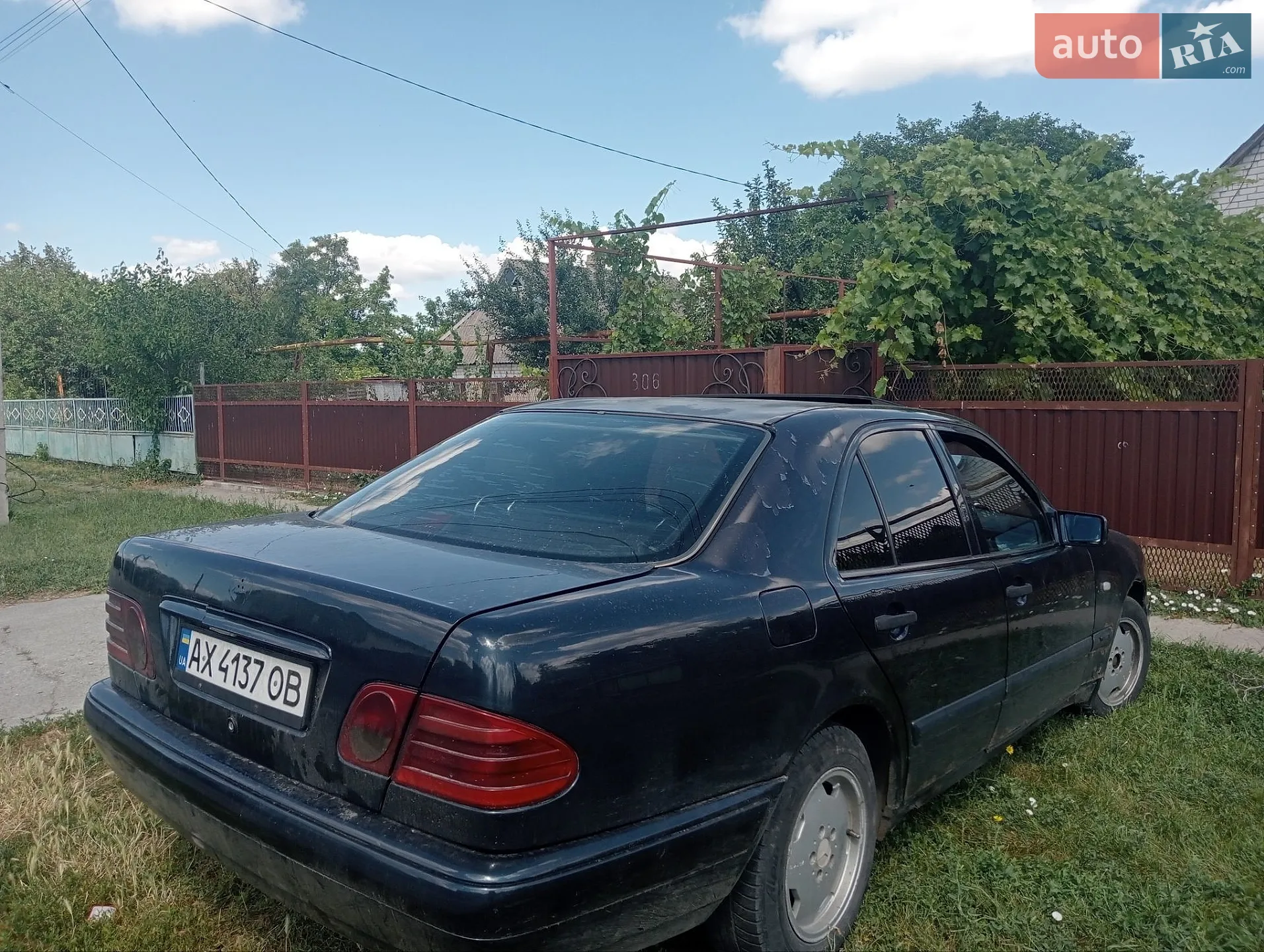Mercedes-Benz E-Class 1997 VIN WDB2100041A377843 фото оголошення 2 з 9