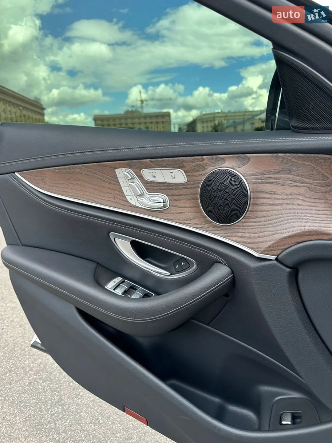 Mercedes-Benz E-Class 2016 VIN WDDZF0EB6HA049599 фото оголошення 17 з 18