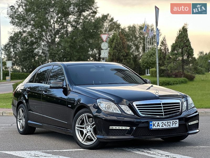Mercedes-Benz E-Class 2011 Mercedes-Benz E-Class 2011