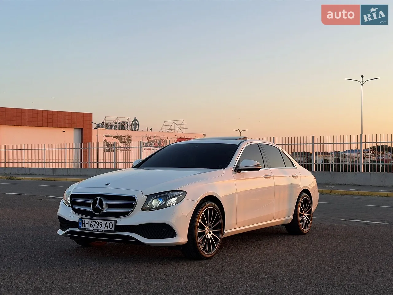 2020 Mercedes-Benz E-klasse - мініатюра 2