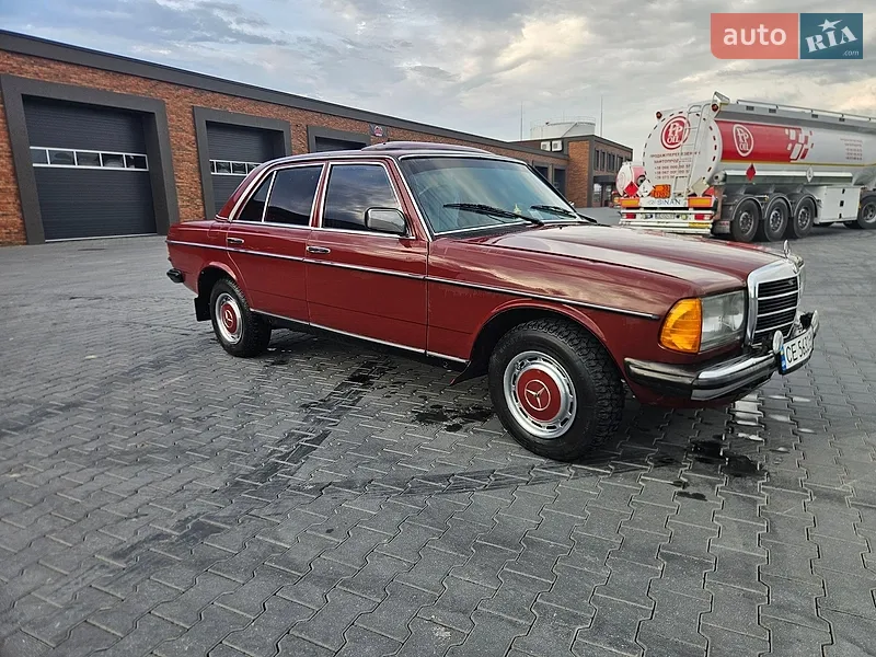 Mercedes-Benz E-Class 1983