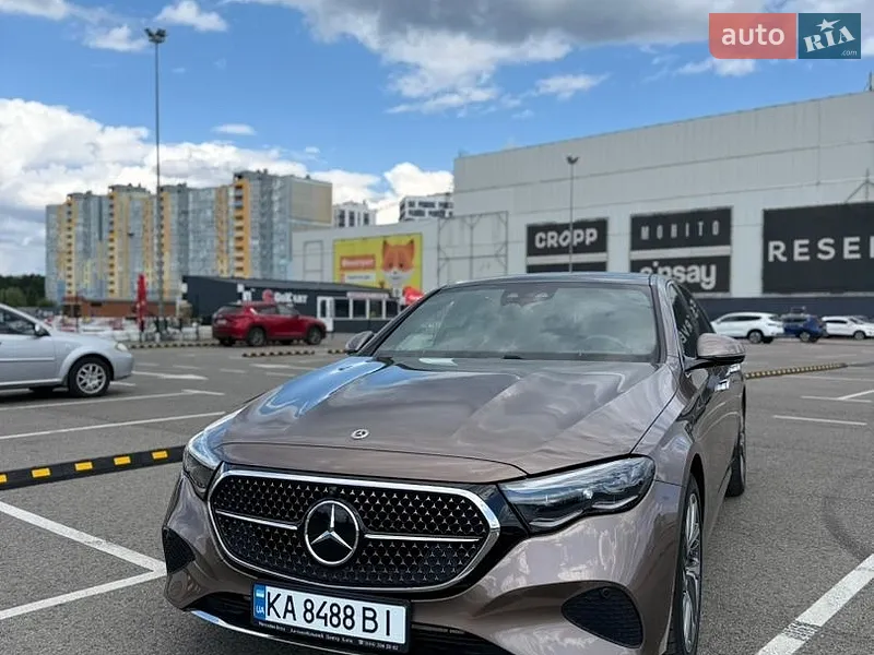 Mercedes-Benz E-Class 2024
