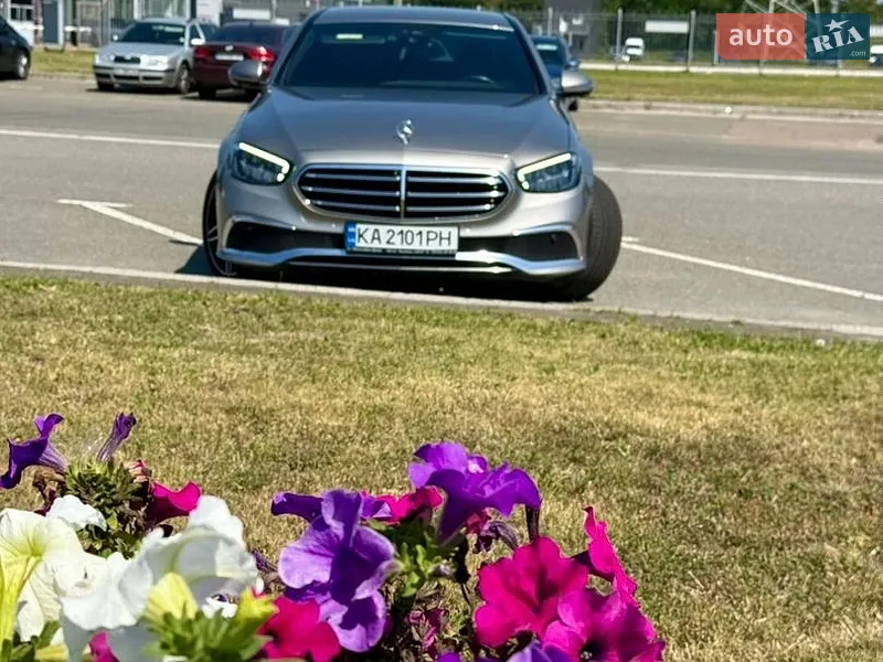 Mercedes-Benz E-Class 2021