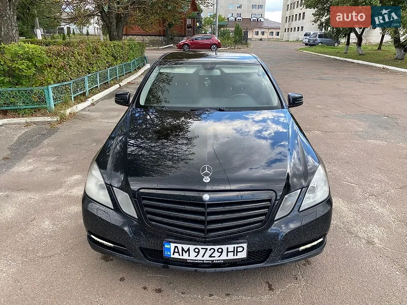 Mercedes-Benz E-Class 2012