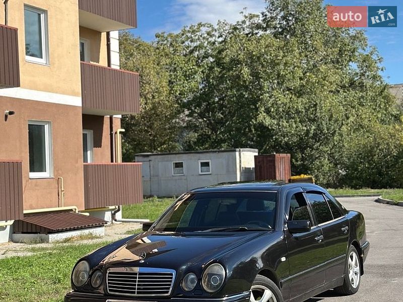 Mercedes-Benz E-Class 1996