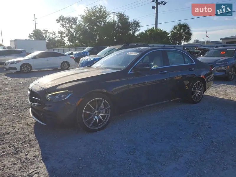 Mercedes-Benz E-Class 2021