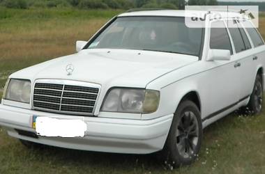 Mercedes-Benz E-Class W124S 1989