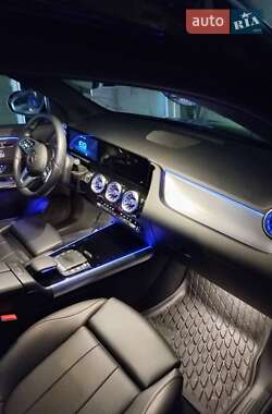 Mercedes-Benz EQA  2021