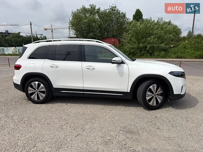 Mercedes-Benz EQB