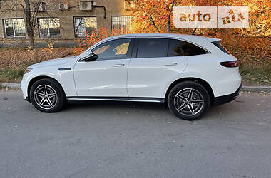 Mercedes-Benz EQC 400 2021