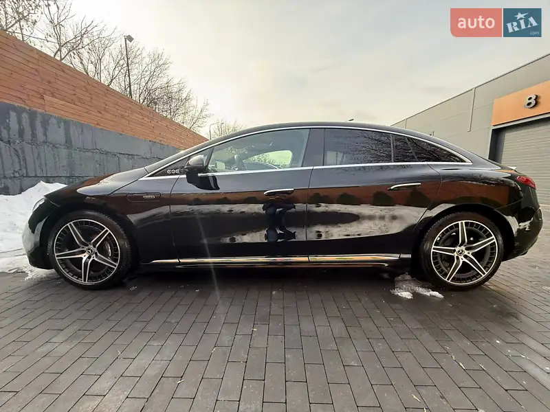 Mercedes-Benz EQE