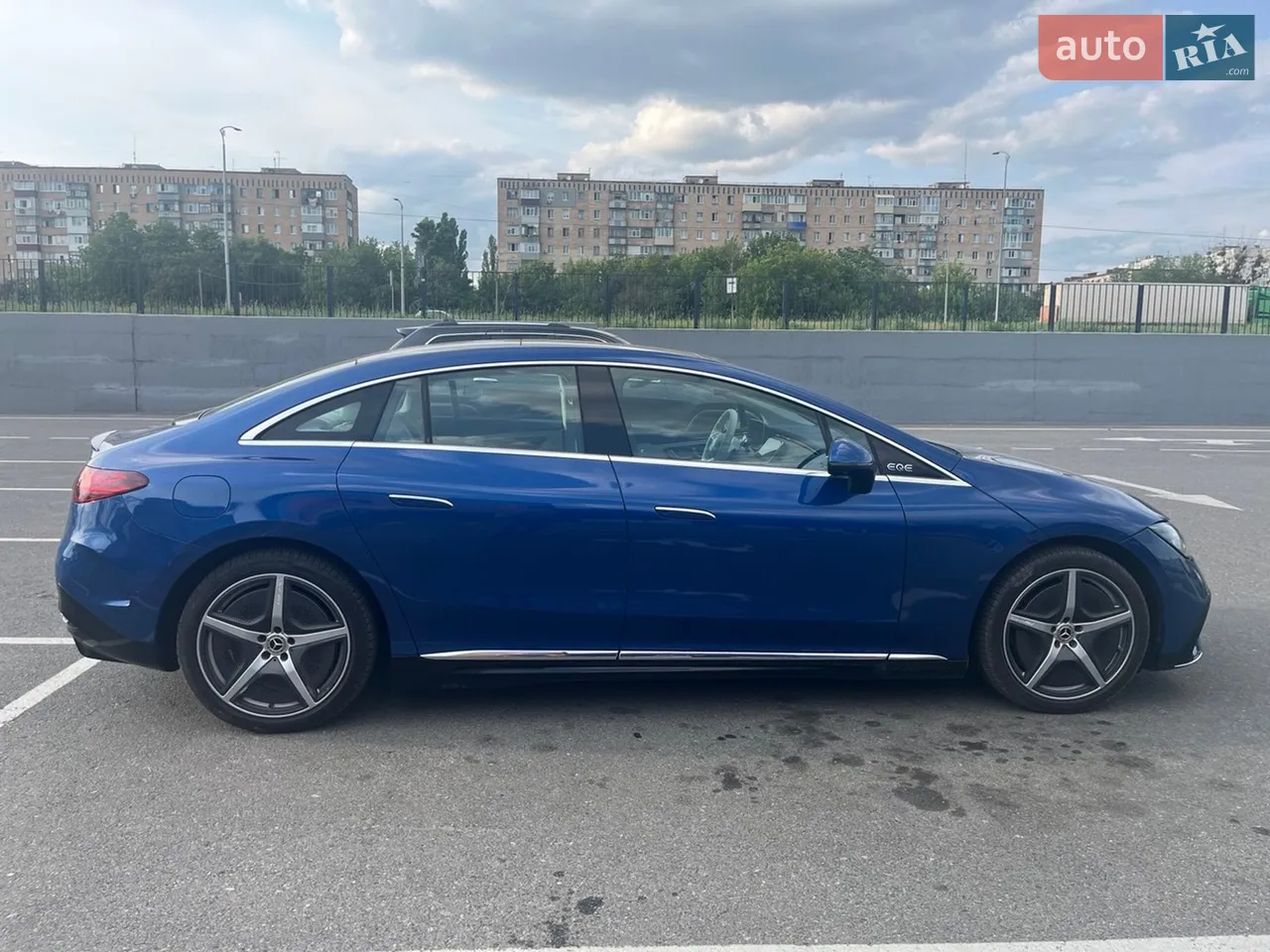2022 Mercedes-Benz EQE - мініатюра 2