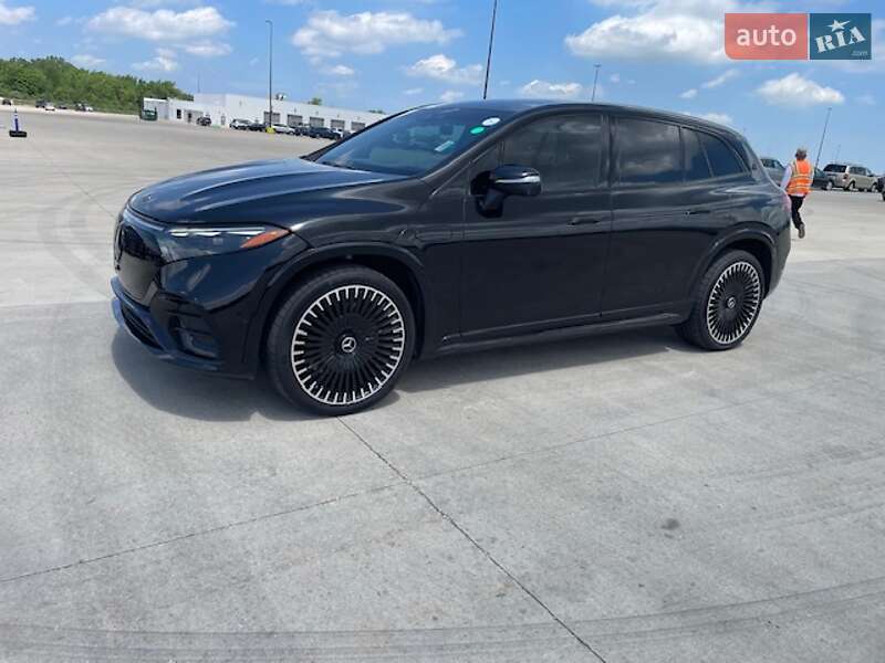 Mercedes-Benz EQS SUV