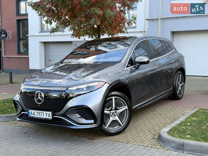 Mercedes-Benz EQS SUV