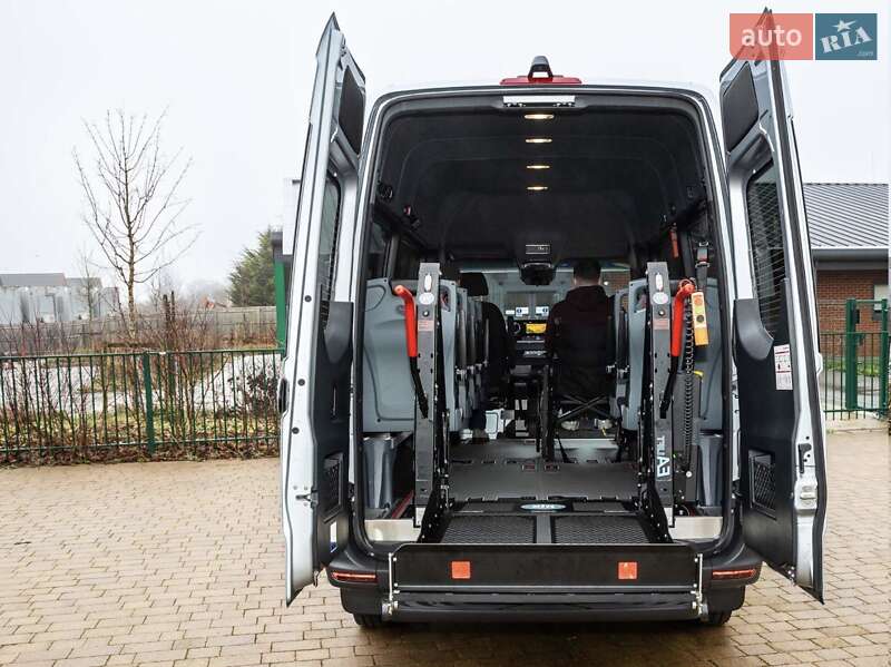 Автобуси Mercedes-Benz eSprinter