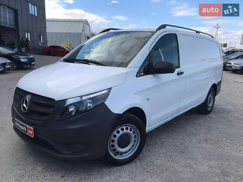 Вантажний фургон Mercedes-Benz eVito