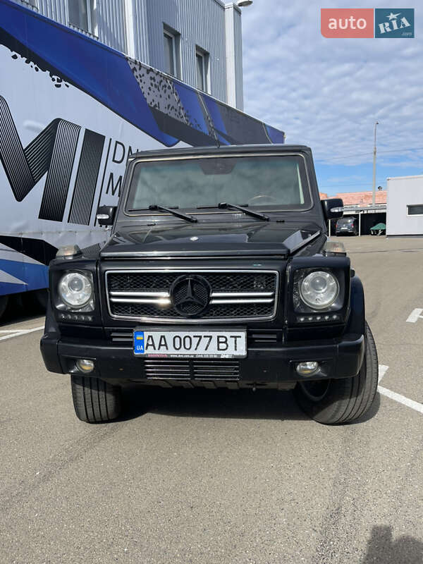 Позашляховик / Кросовер Mercedes-Benz G-Class
