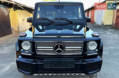 Mercedes-Benz G-Class  2010