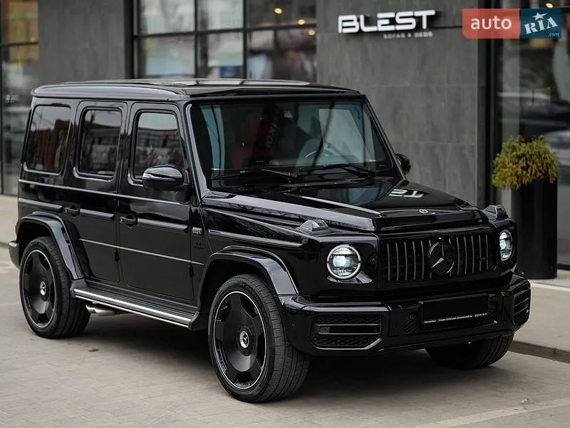 Mercedes-Benz G-Class