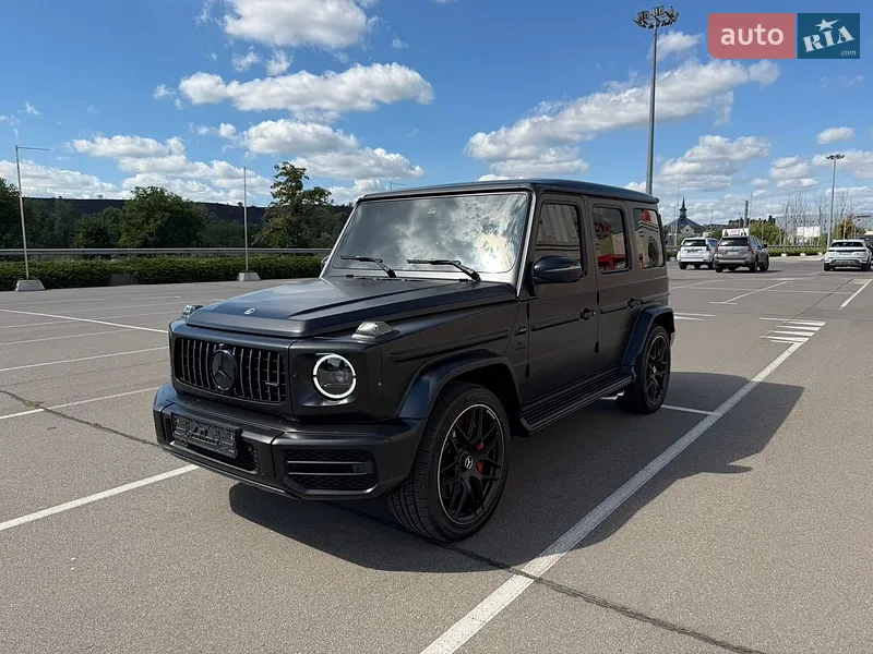Mercedes-Benz G-Class