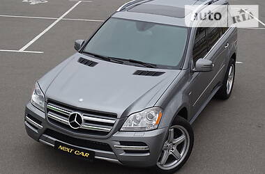 Mercedes-Benz GL-Class CDI BlueTEC 4MATIC 2011