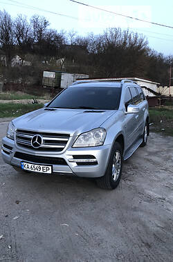 Mercedes-Benz GL-Class  2011