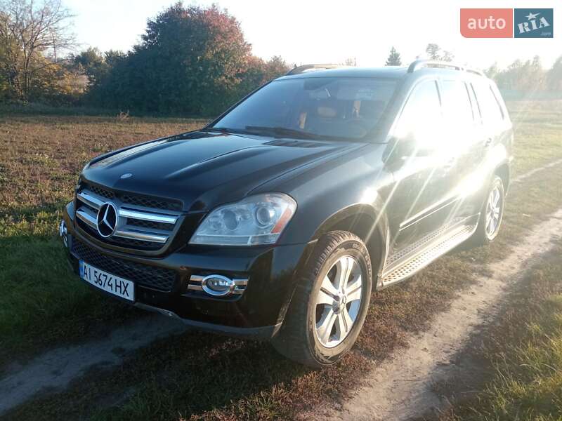 Mercedes-Benz GL-Class