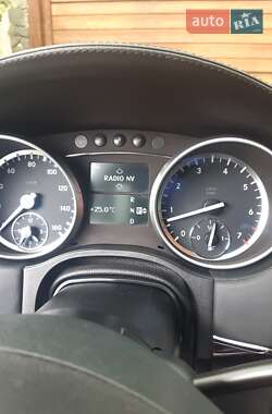 Mercedes-Benz GL-Class  2010