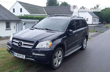 Mercedes-Benz GL-Class  2011