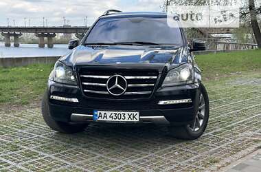 Mercedes-Benz GL-Class  2011