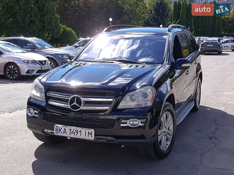 Mercedes-Benz GL-Class