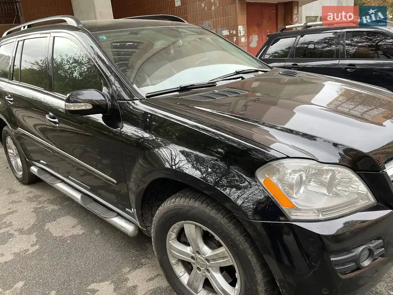 Mercedes-Benz GL-Class