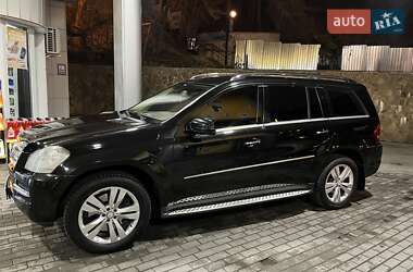 Mercedes-Benz GL-Class  2010