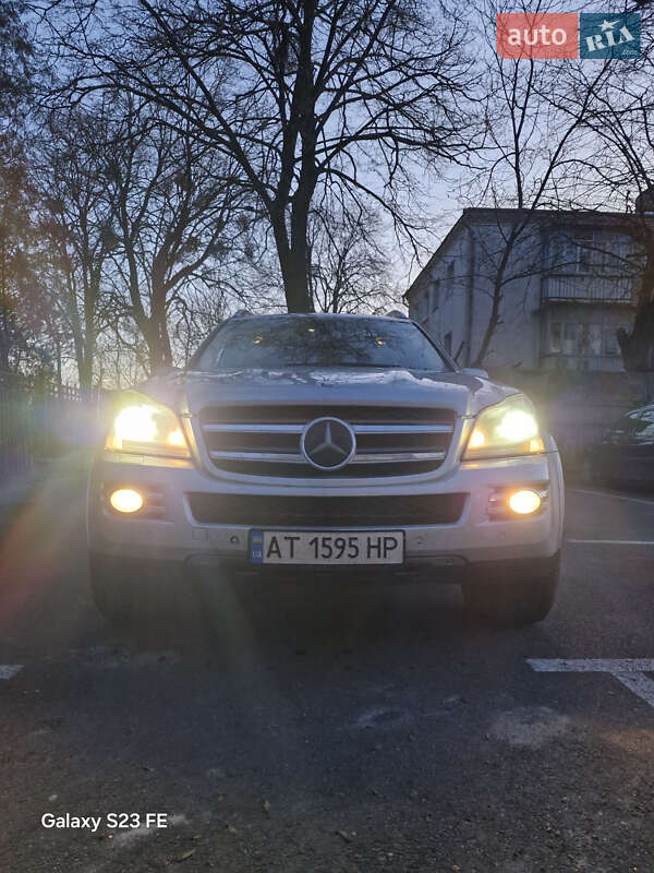 Mercedes-Benz GL-Class