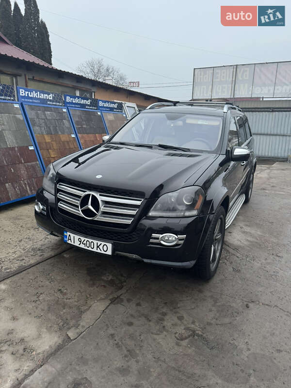 Mercedes-Benz GL-Class