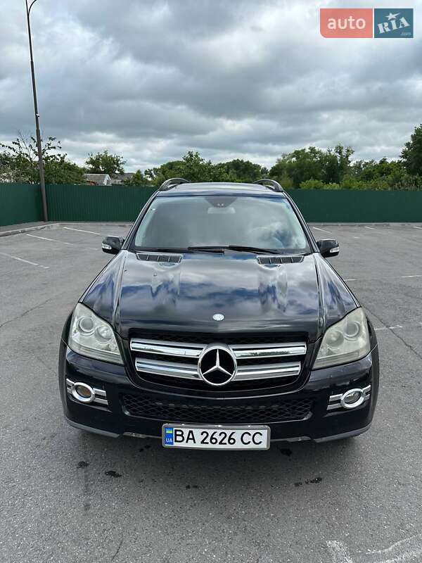 Mercedes-Benz GL-Class