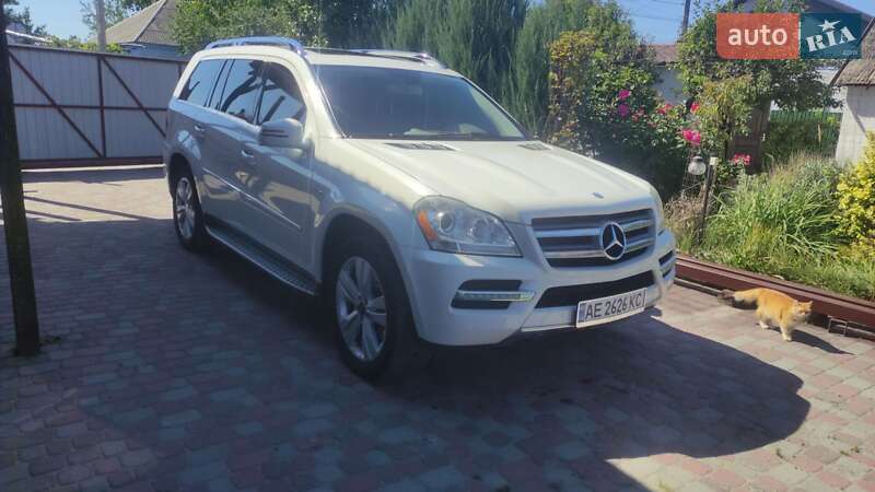 Mercedes-Benz GL-Class