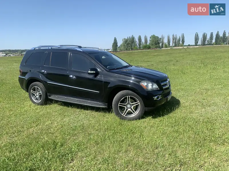 Mercedes-Benz GL-Class