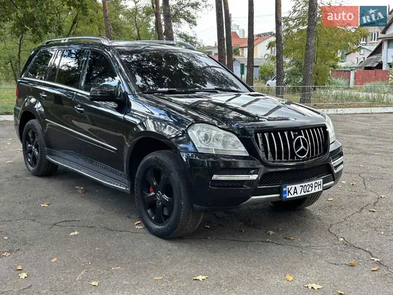 Mercedes-Benz GL-Class