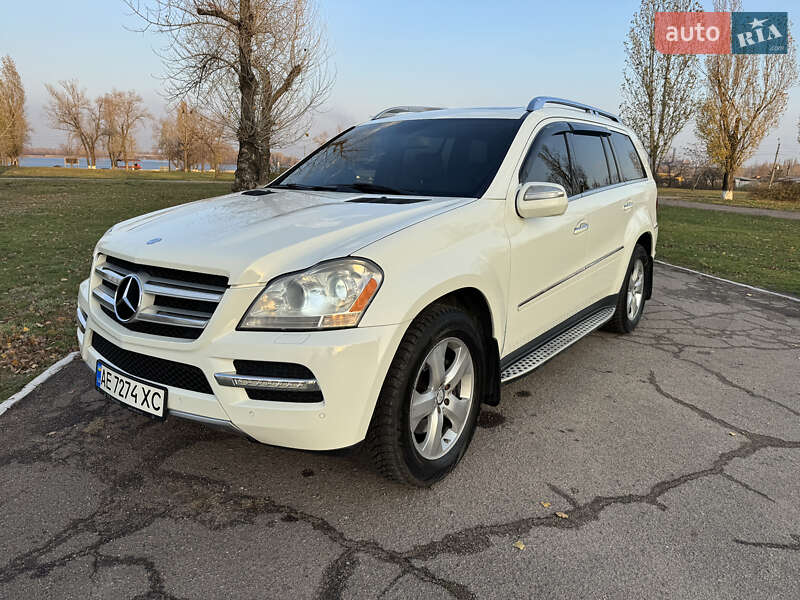 Mercedes-Benz GL-Class