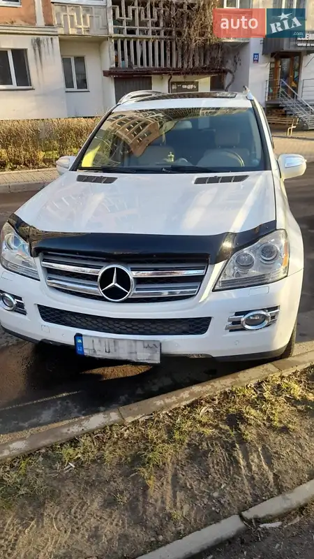 Mercedes-Benz GL-Class