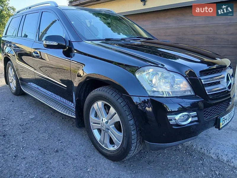 Mercedes-Benz GL-Class