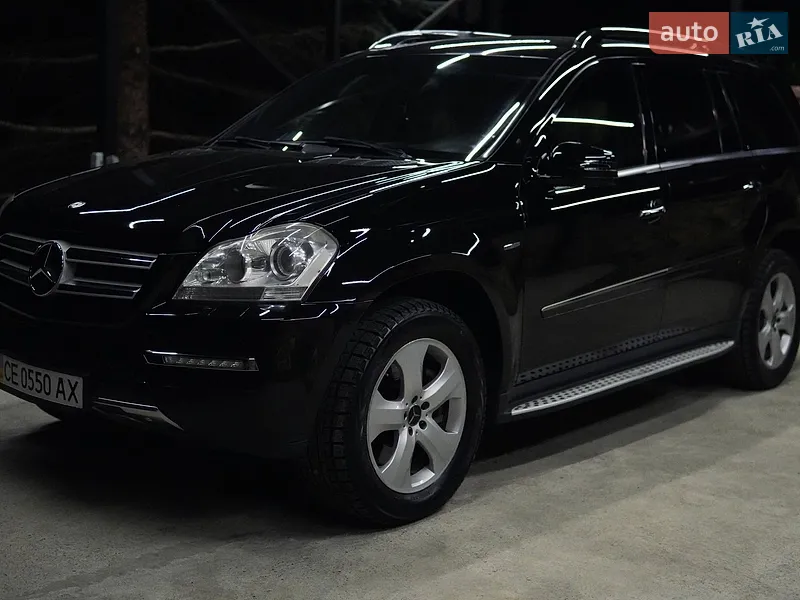Mercedes-Benz GL-Class