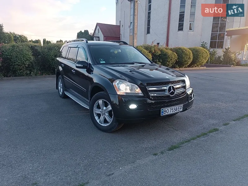 Mercedes-Benz GL-Class