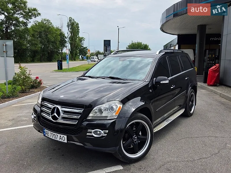 Mercedes-Benz GL-Class