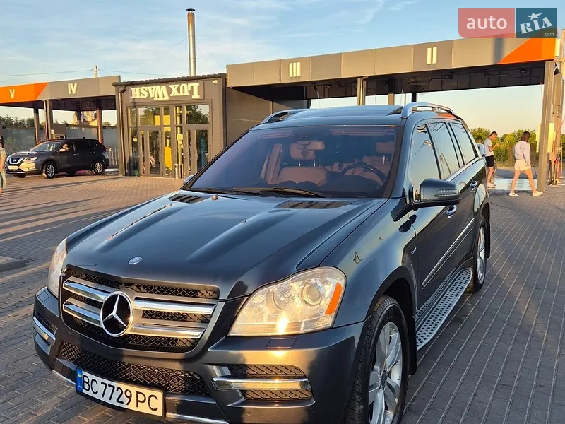 Mercedes-Benz GL-Class