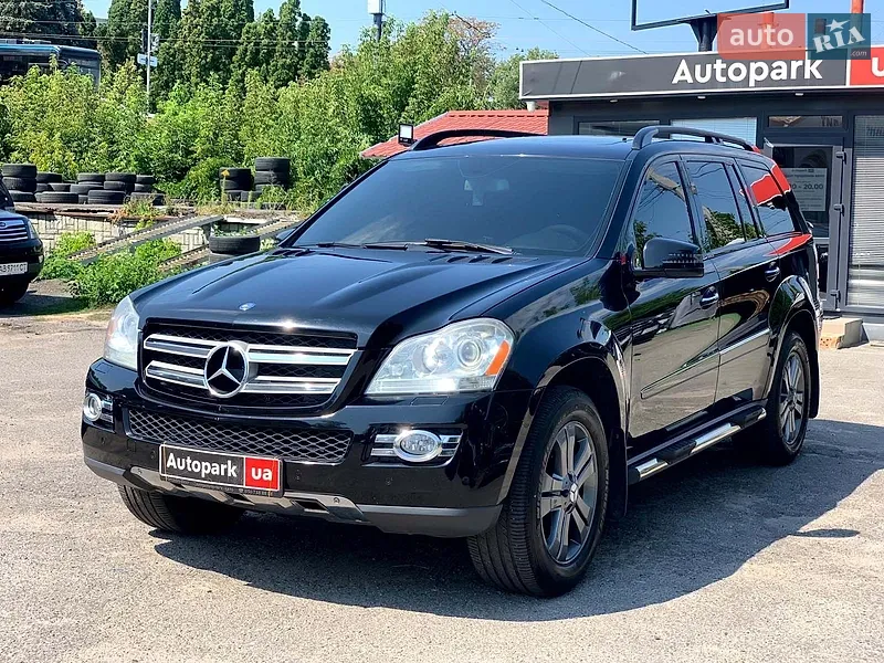 Mercedes-Benz GL-Class